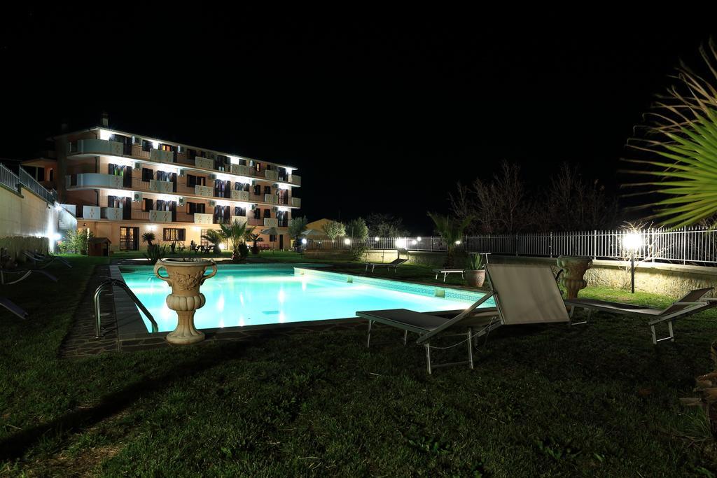Chimento Resort コリリアーノ・カーラブロ エクステリア 写真